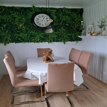 Am Edersee-scheid Waldeck (Hessen)